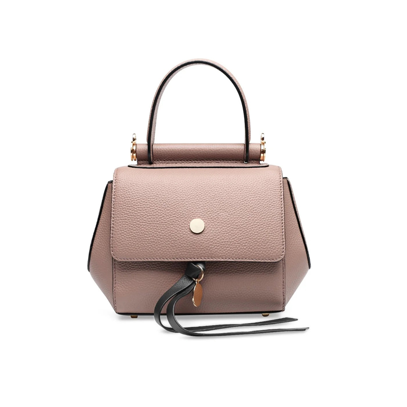 一到節(jié)日，是時(shí)候該表現(xiàn)的時(shí)候咯